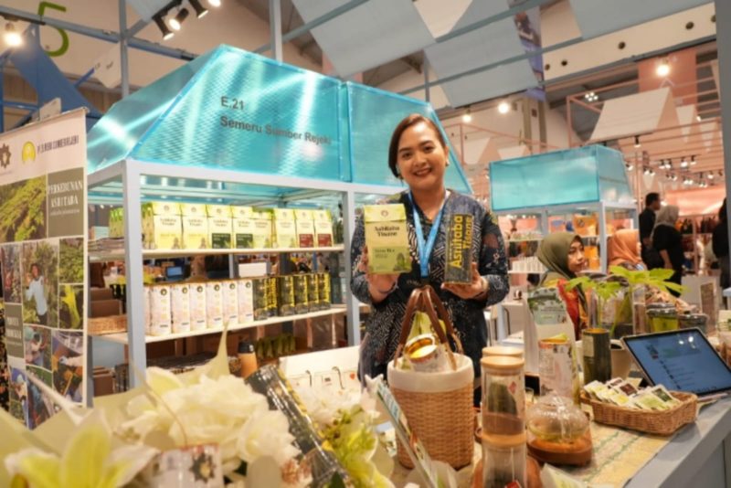 PT Semeru Sumber Rejeki, produsen minuman herbal Kamandalu Ashitaba yang diolah dari tanaman Seledri Jepang atau Ashitaba. (Dok. BRI)